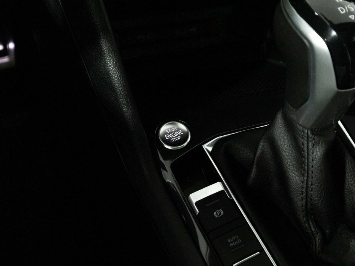 Volkswagen Tiguan, 2022 Фото №24