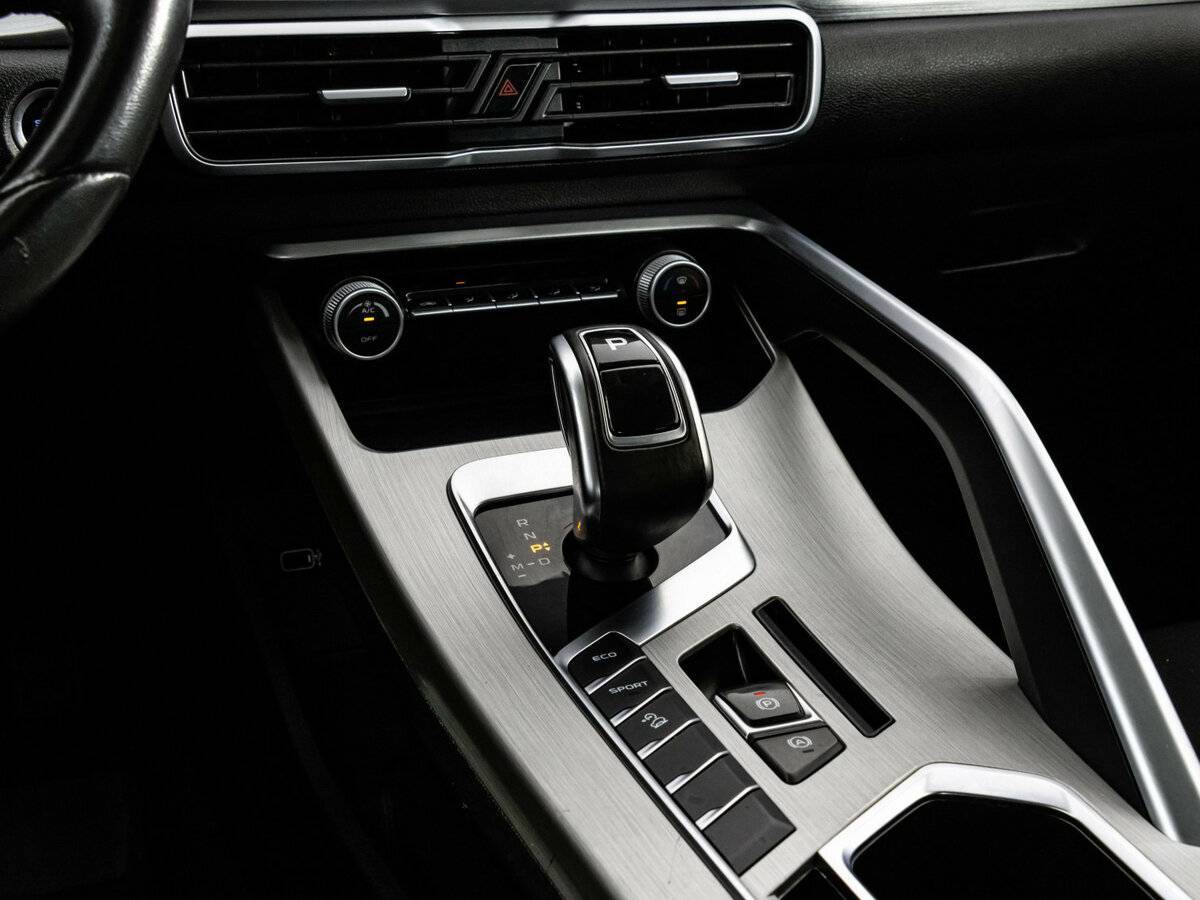 Geely Coolray, 2022 Фото №13