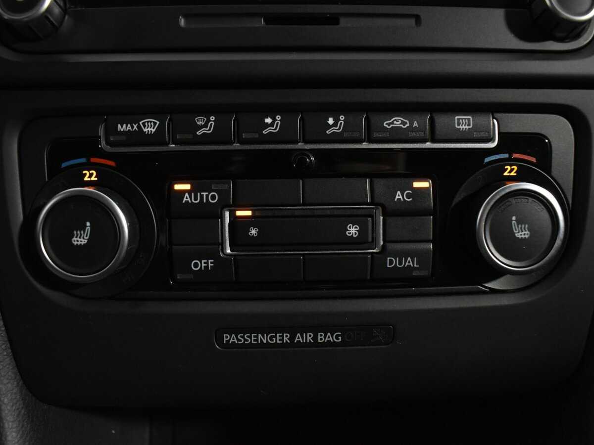 Volkswagen Golf, 2012 Фото №16