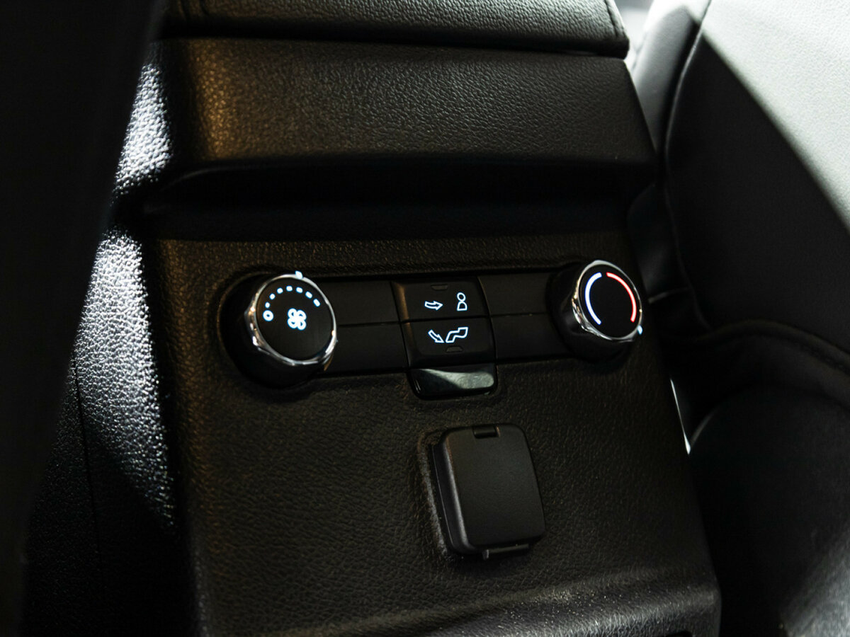 Ford Explorer V Рестайлинг 2, 2018 Фото №18