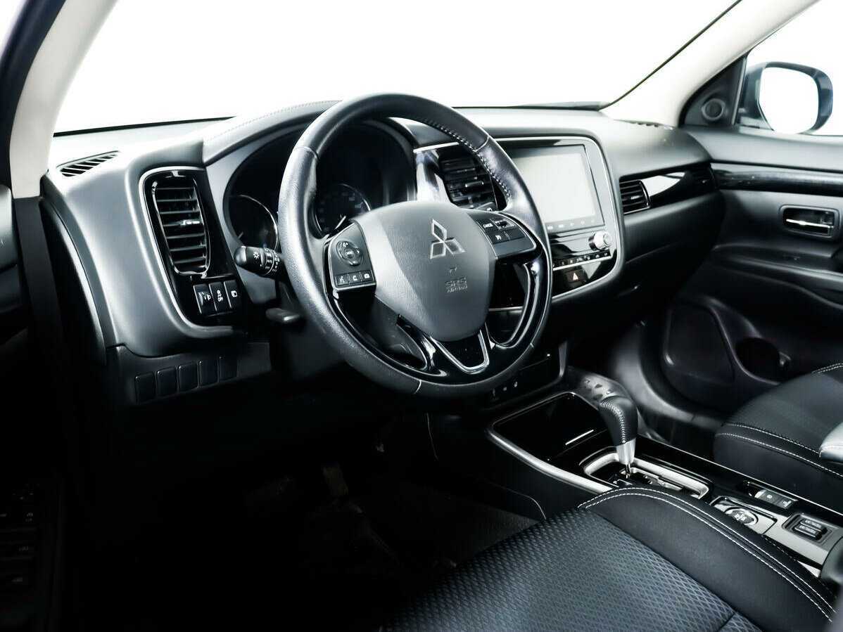 Mitsubishi Outlander, 2020 Фото №11