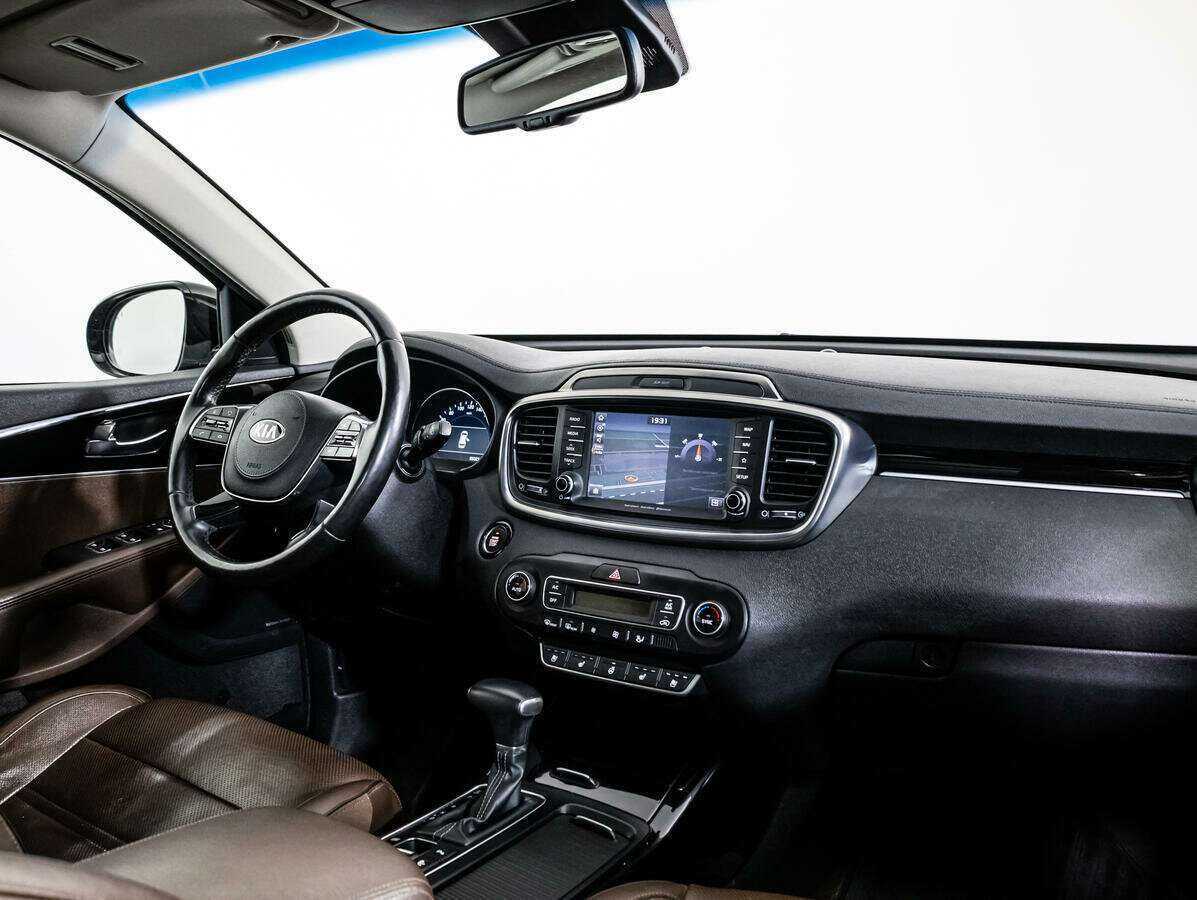 Kia Sorento, 2018 Фото №9