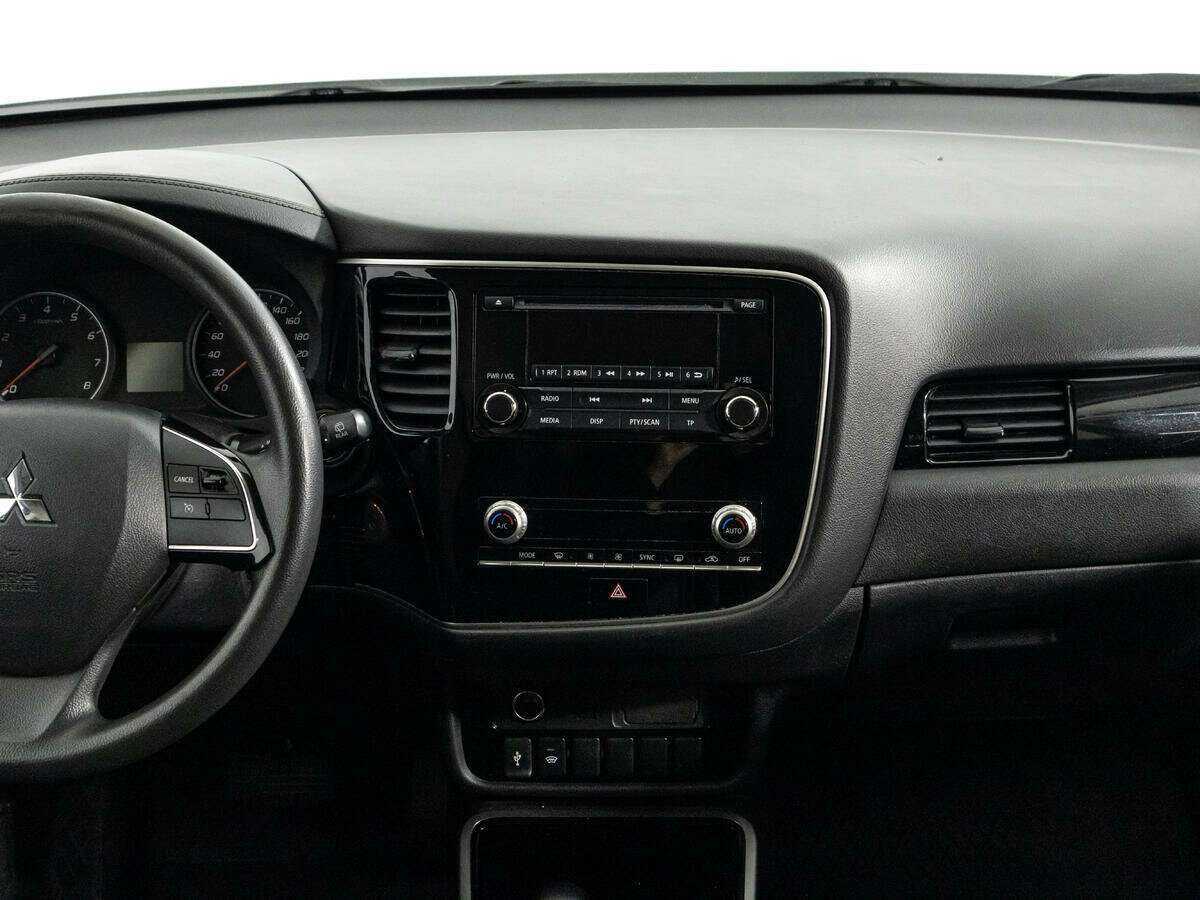 Mitsubishi Outlander, 2020 Фото №14