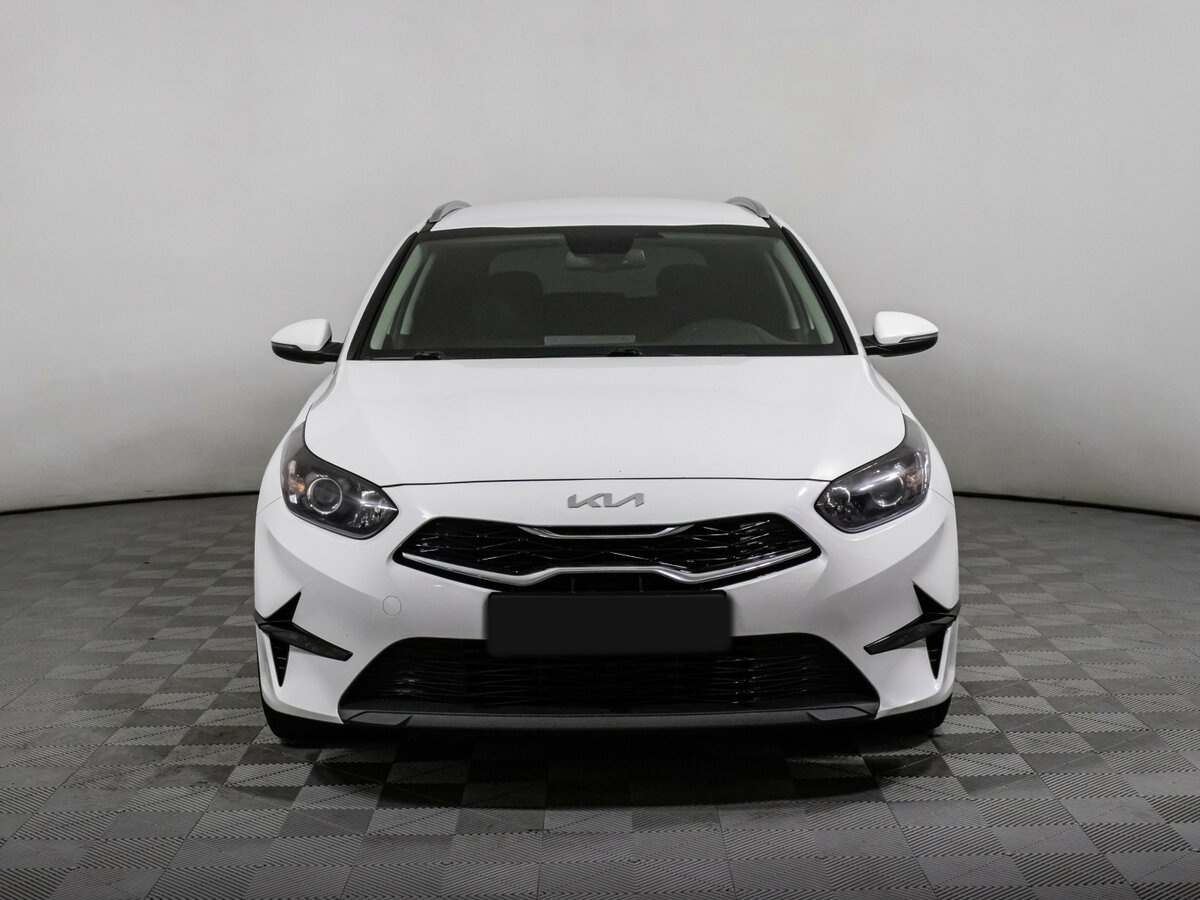 Kia Ceed III Рестайлинг, 2022 Фото №2