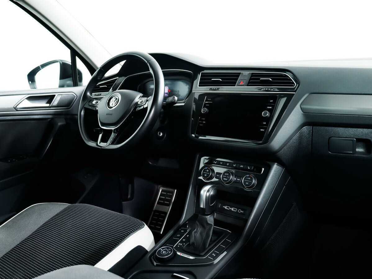Volkswagen Tiguan, 2020 Фото №7