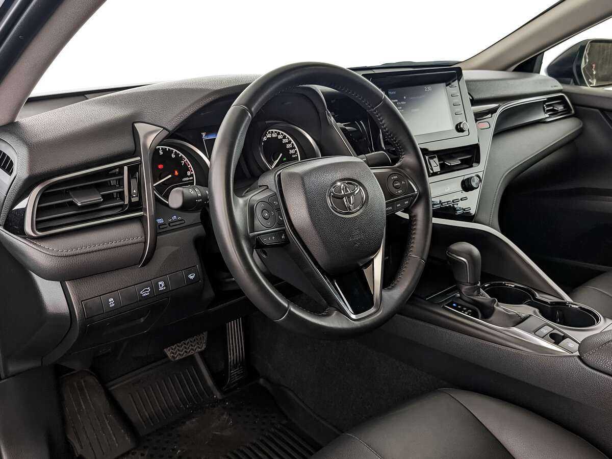 Toyota Camry, 2022 Фото №11