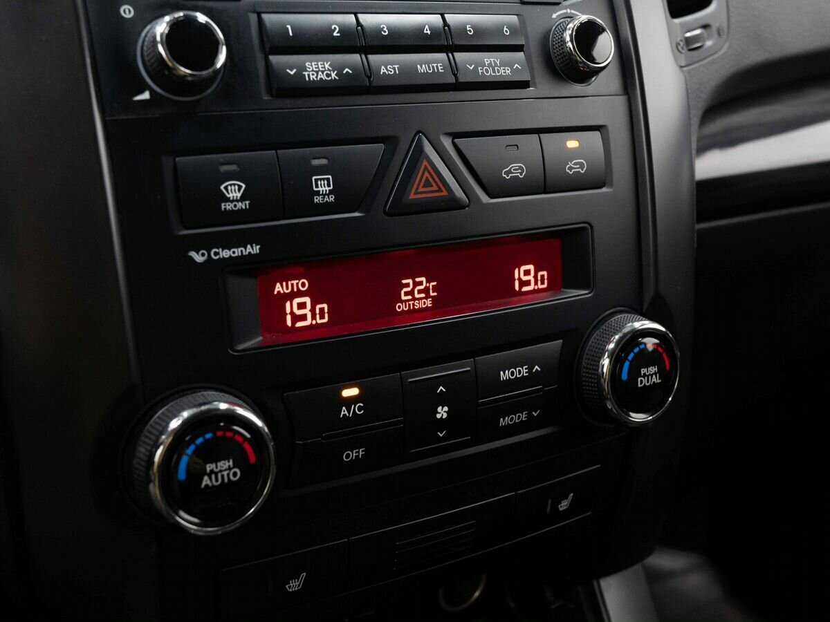 Kia Sorento, 2012 Фото №20