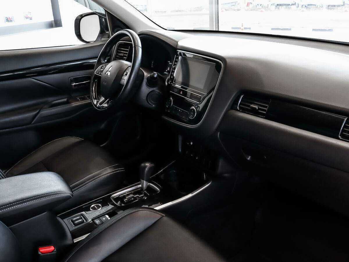 Mitsubishi Outlander, 2019 Фото №12