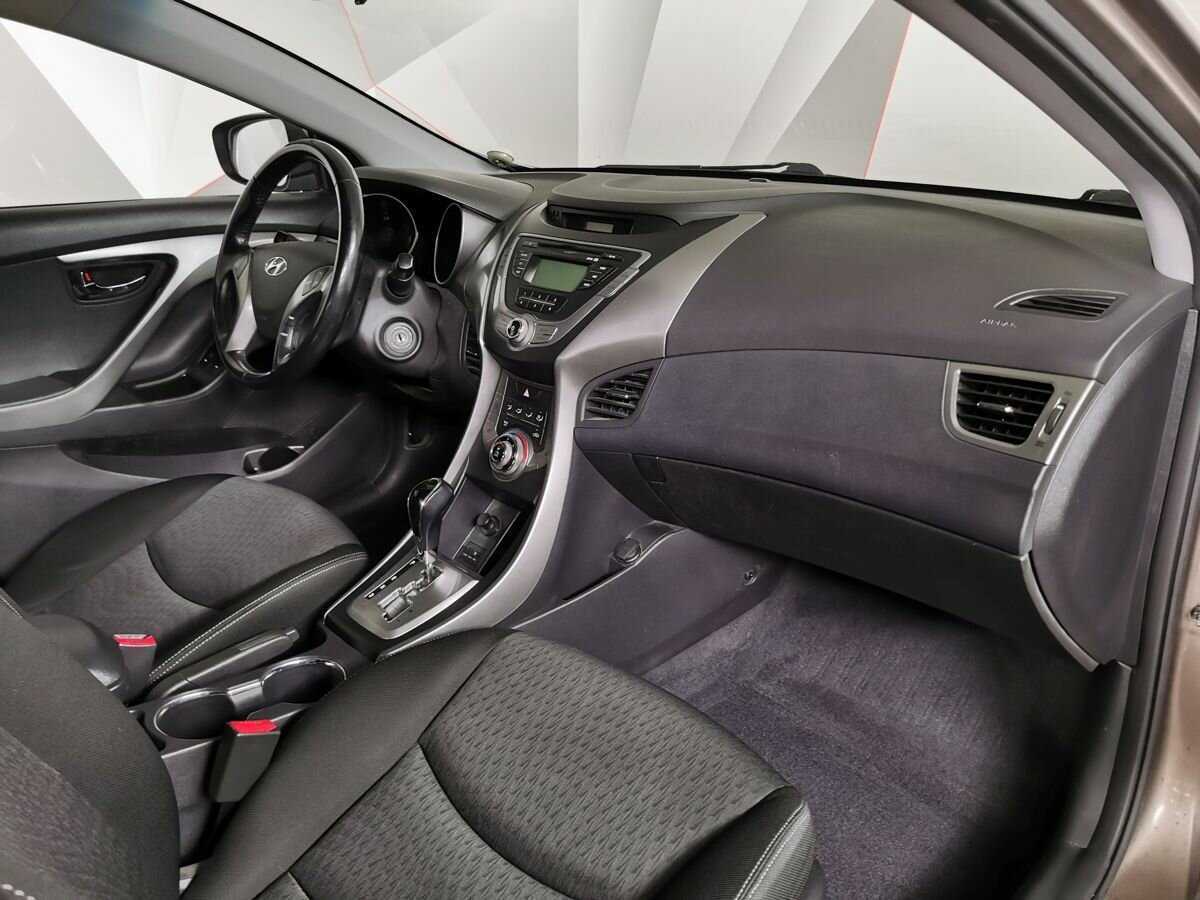 Hyundai Elantra, 2012 Фото №9