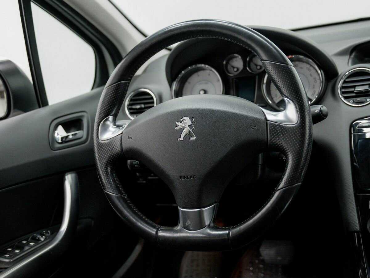 Peugeot 408, 2017 Фото №11