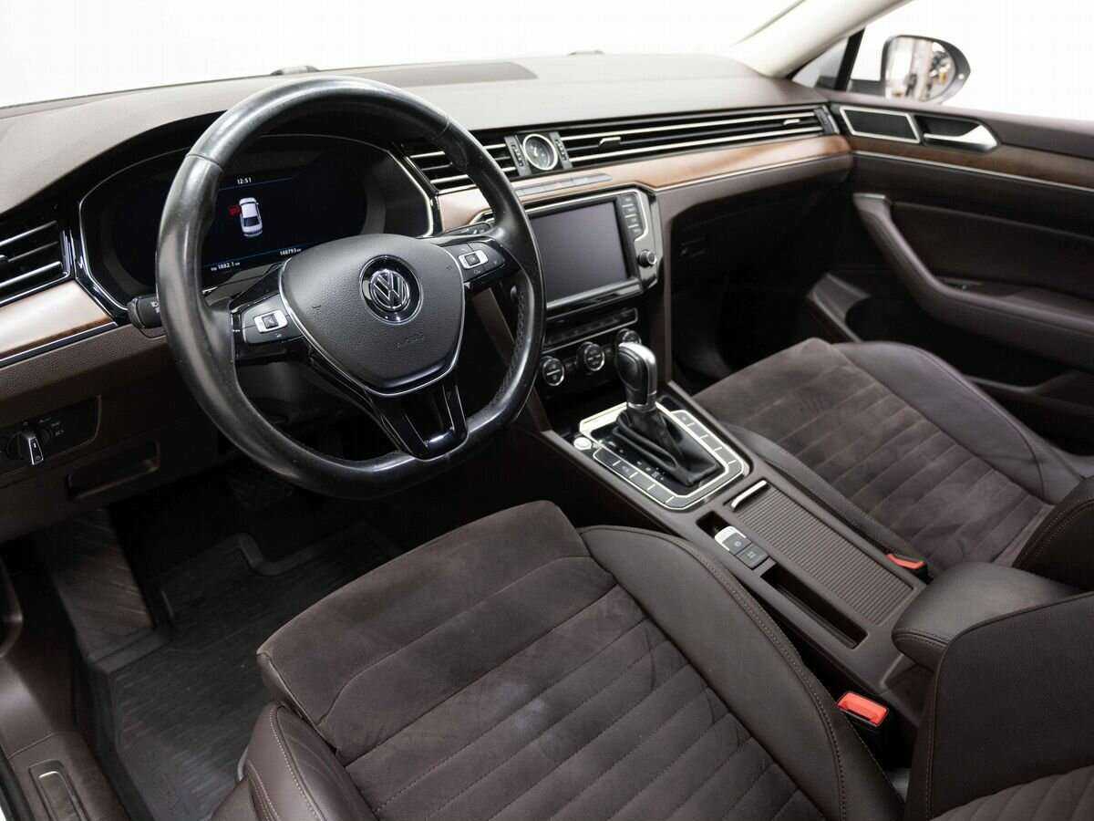 Volkswagen Passat, 2016 Фото №7