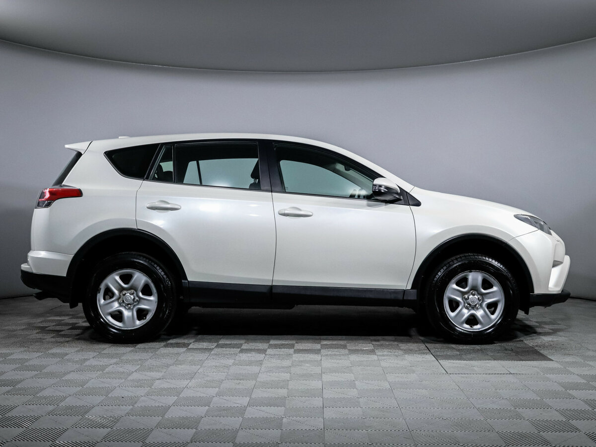 Toyota RAV4 IV (XA40) Рестайлинг, 2017 Фото №4
