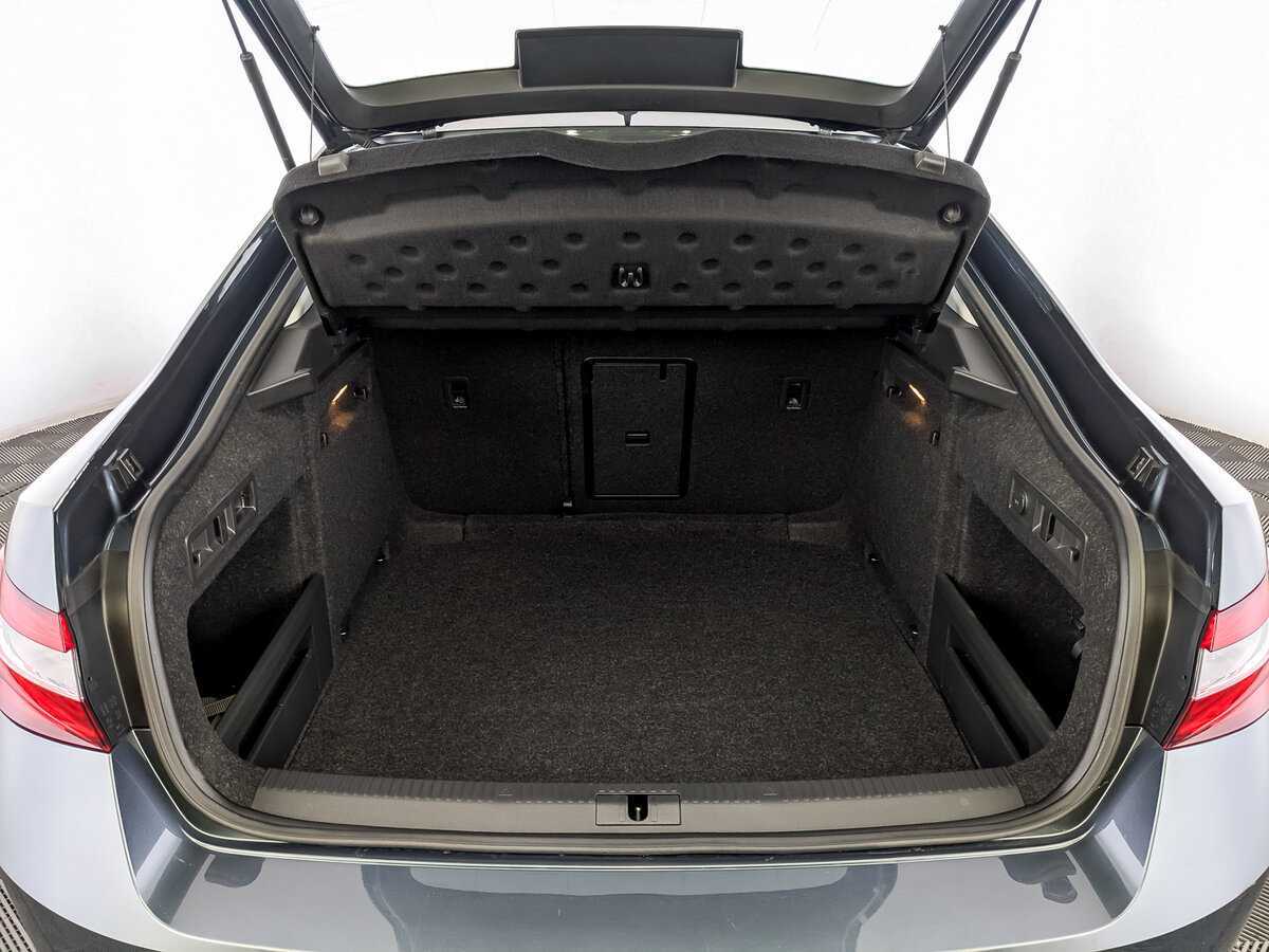 Skoda Superb, 2018 Фото №10