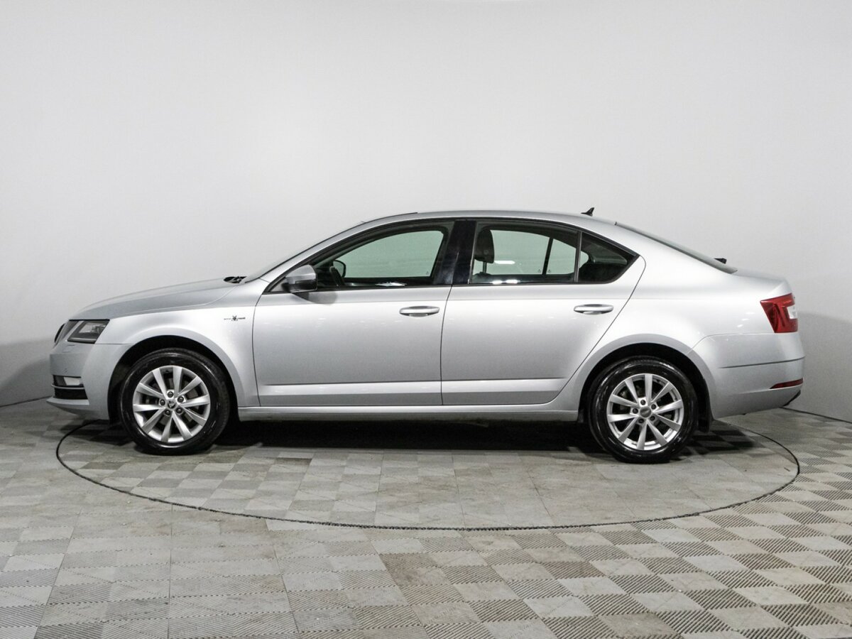 Skoda Octavia III (A7) Рестайлинг, 2020 Фото №8