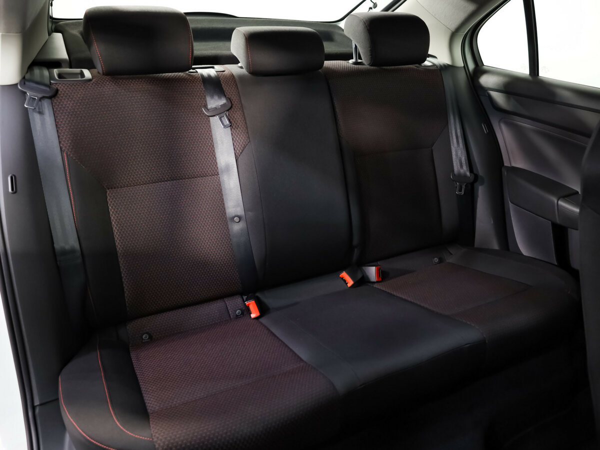 Skoda Rapid I, 2015 Фото №16