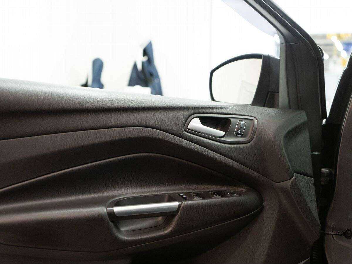 Ford Kuga, 2018 Фото №16