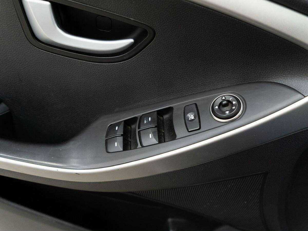 Hyundai i30, 2014 Фото №12