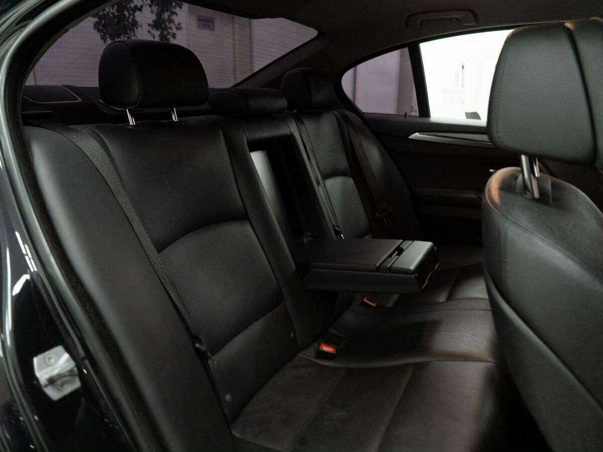 BMW 5 серии 530d xDrive, 2013 Фото №9