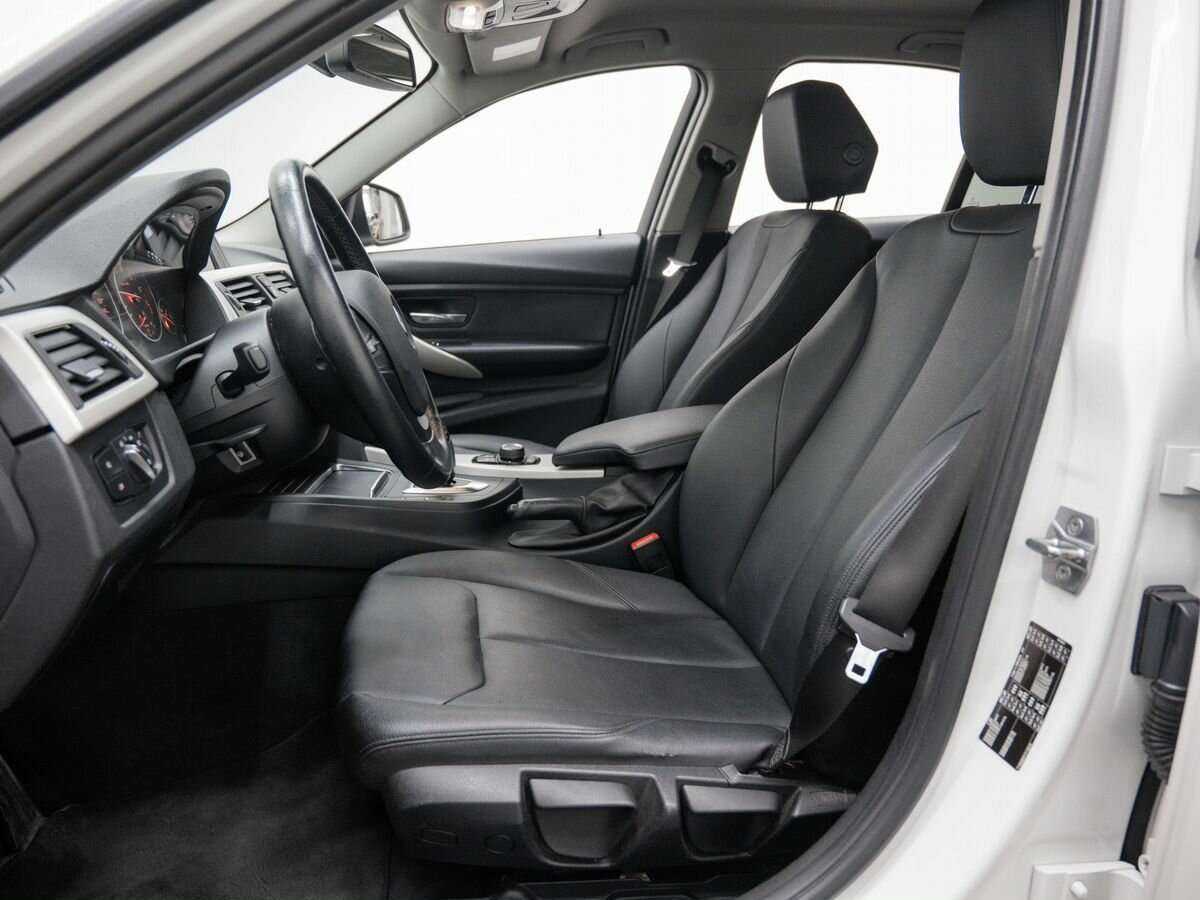 BMW 3 серии 320i, 2015 Фото №14