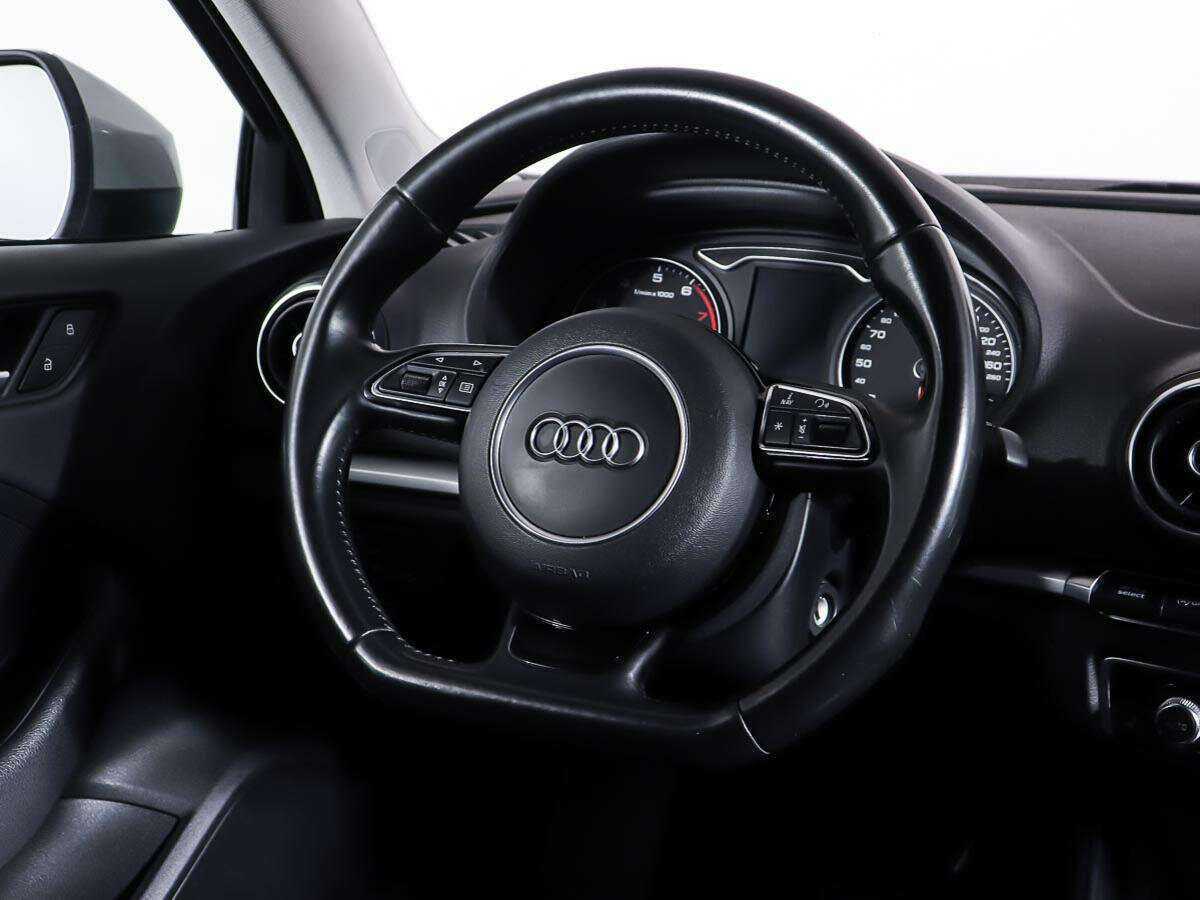 Audi A3, 2015 Фото №14