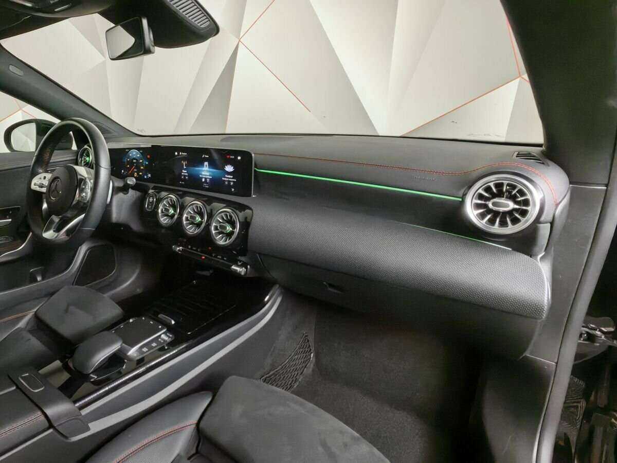 Mercedes-Benz CLA 200, 2020 Фото №9