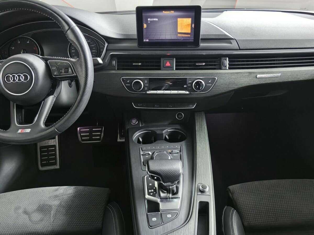 Audi A4, 2018 Фото №11