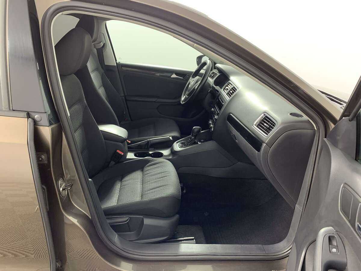 Volkswagen Jetta, 2013 Фото №16