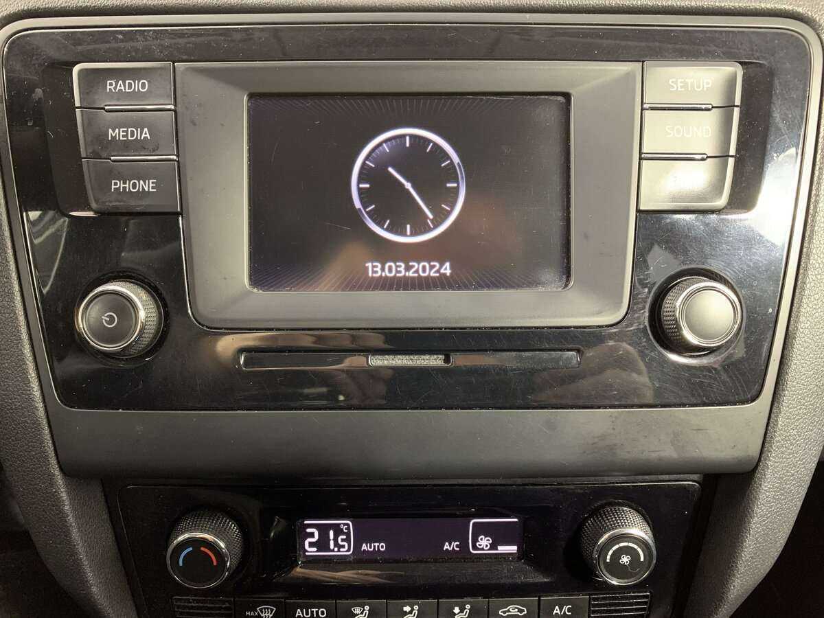 Skoda Rapid, 2017 Фото №11