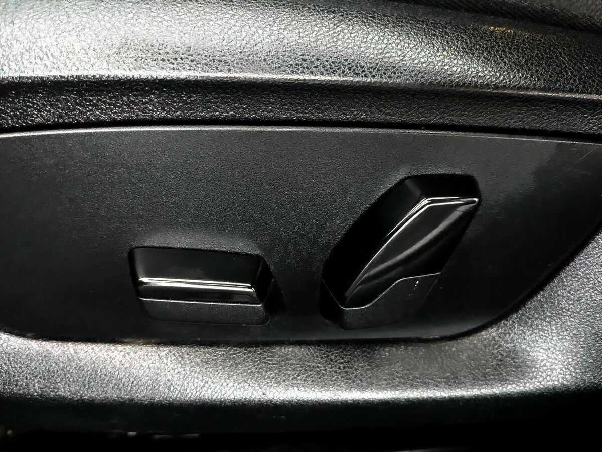 BMW 5 серии 520i, 2018 Фото №17