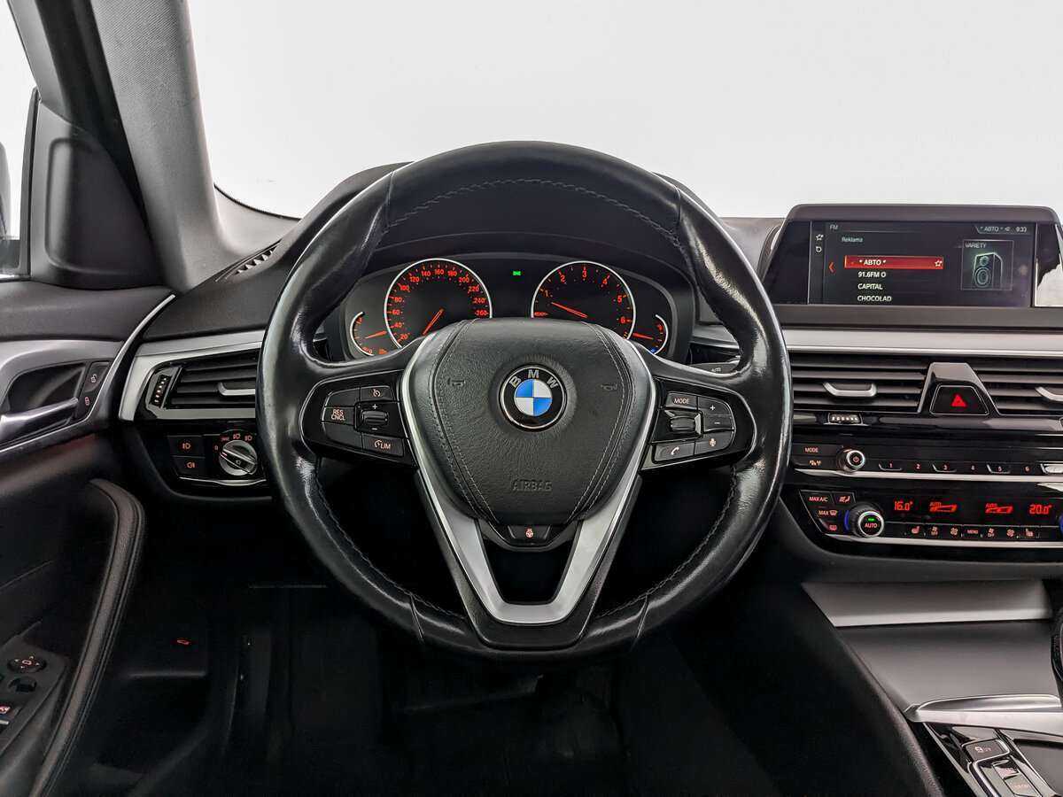 BMW 5 серии 520i, 2018 Фото №17