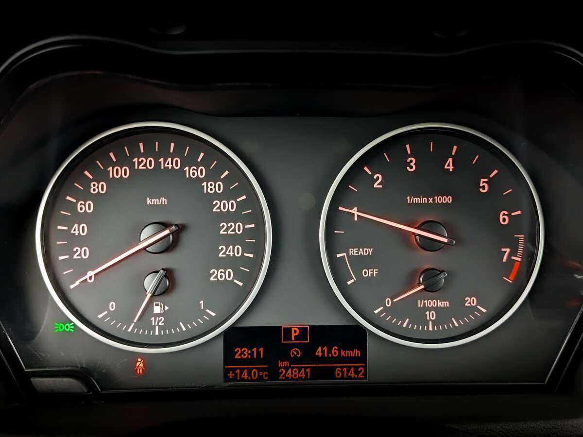 BMW X1 20i xDrive, 2017 Фото №11