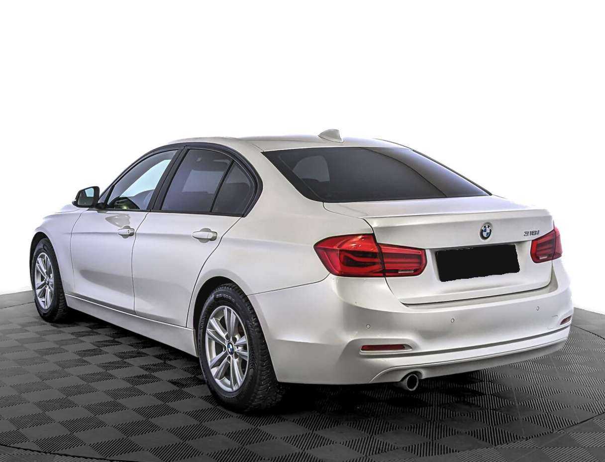 BMW 3 серии 318i, 2017 Фото №7