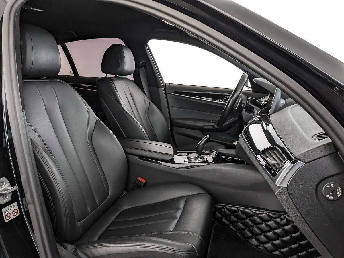 BMW 5 серии 520d xDrive, 2017 Фото №20