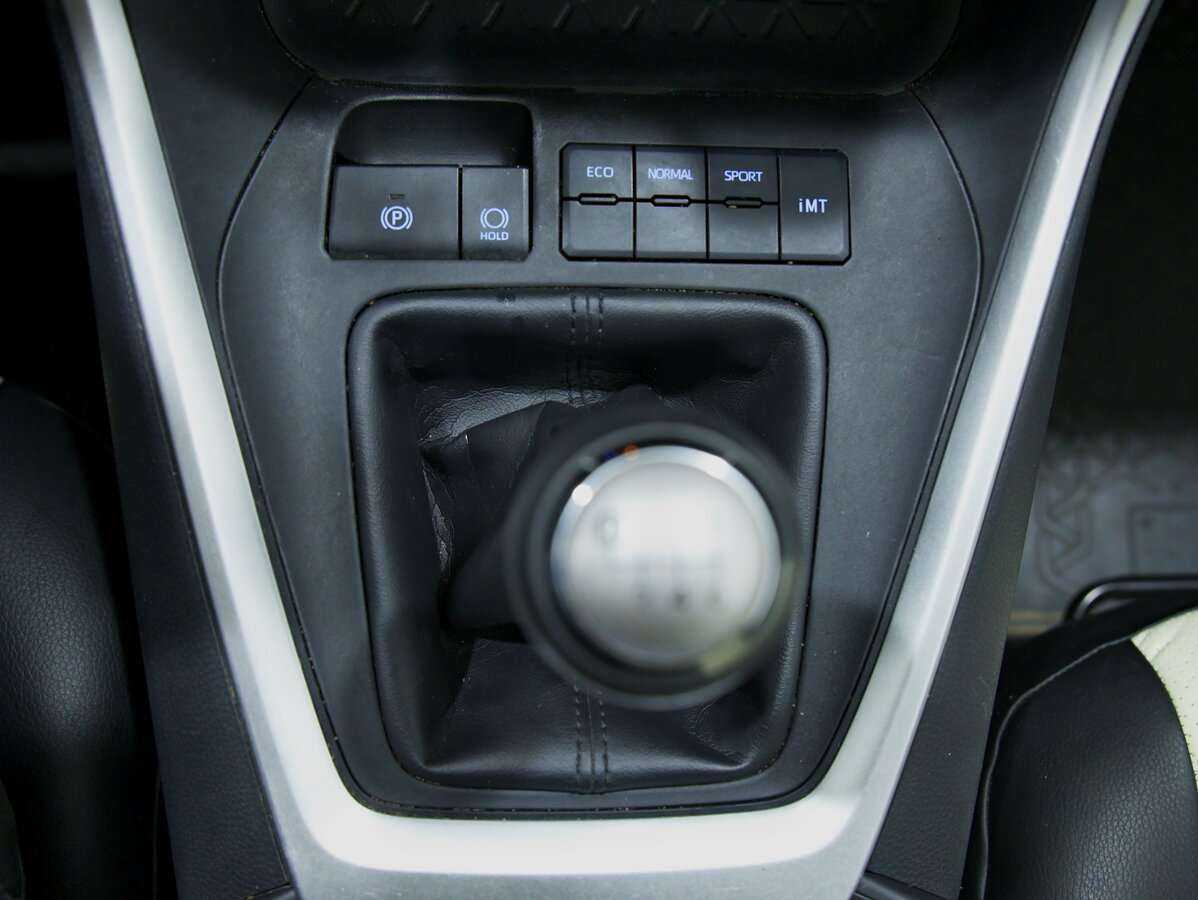 Toyota RAV4, 2020 - 45 768 км. | Фото №8