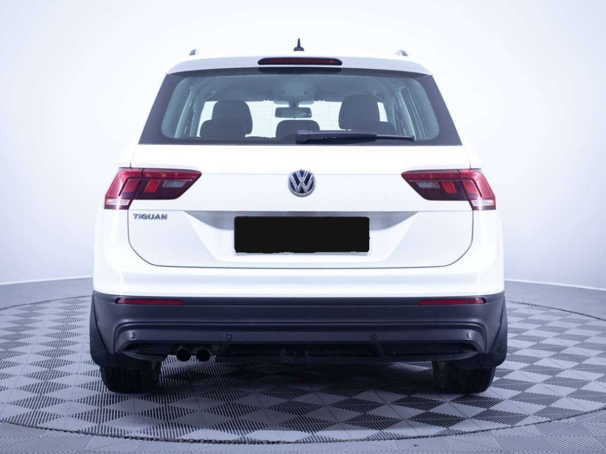 Volkswagen Tiguan, 2018 Фото №6