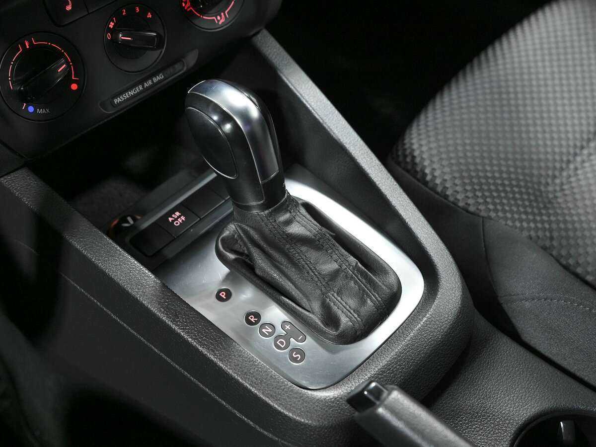 Volkswagen Jetta, 2013 Фото №11