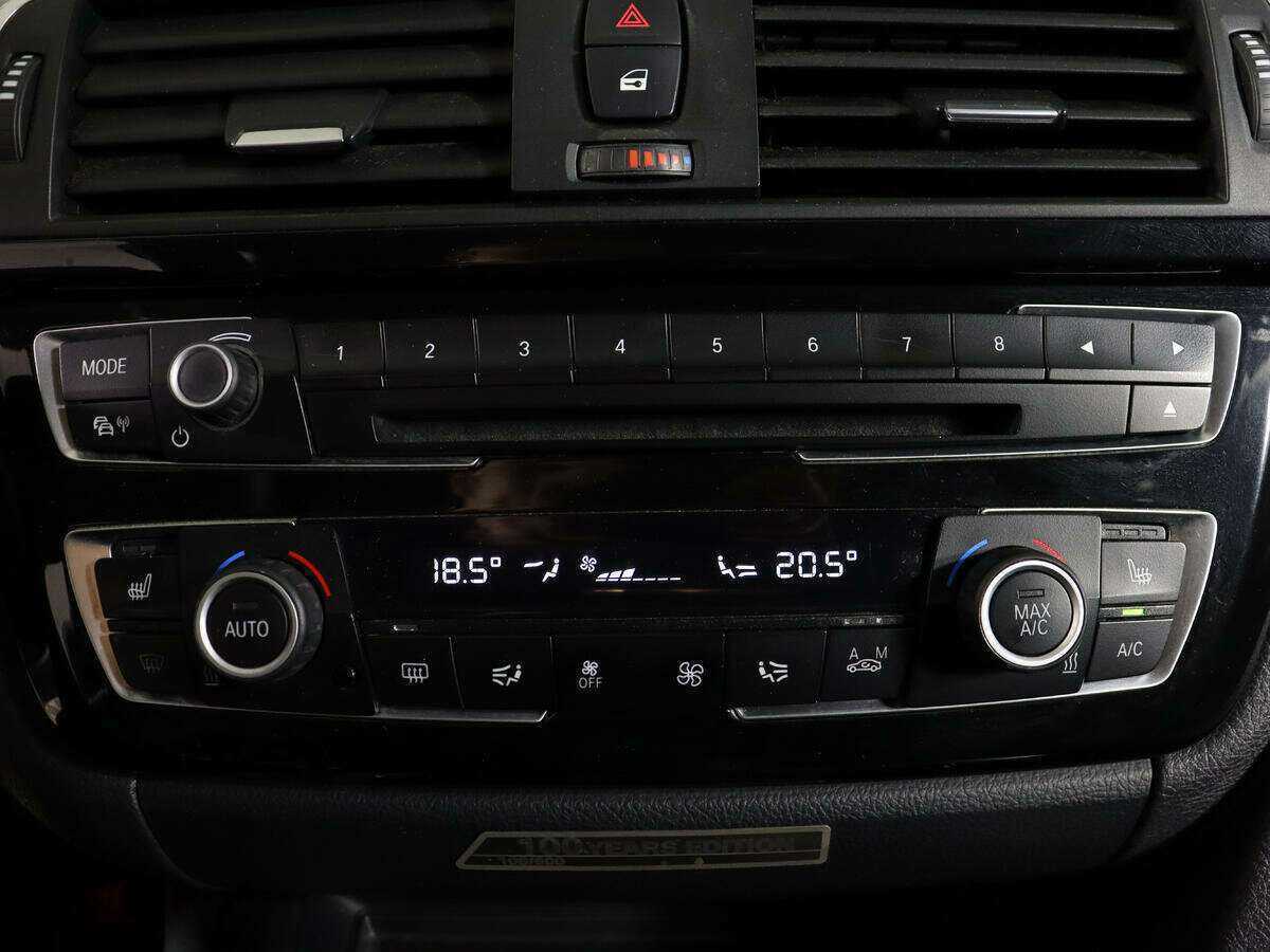 BMW 3 серии 320i xDrive, 2016 Фото №22