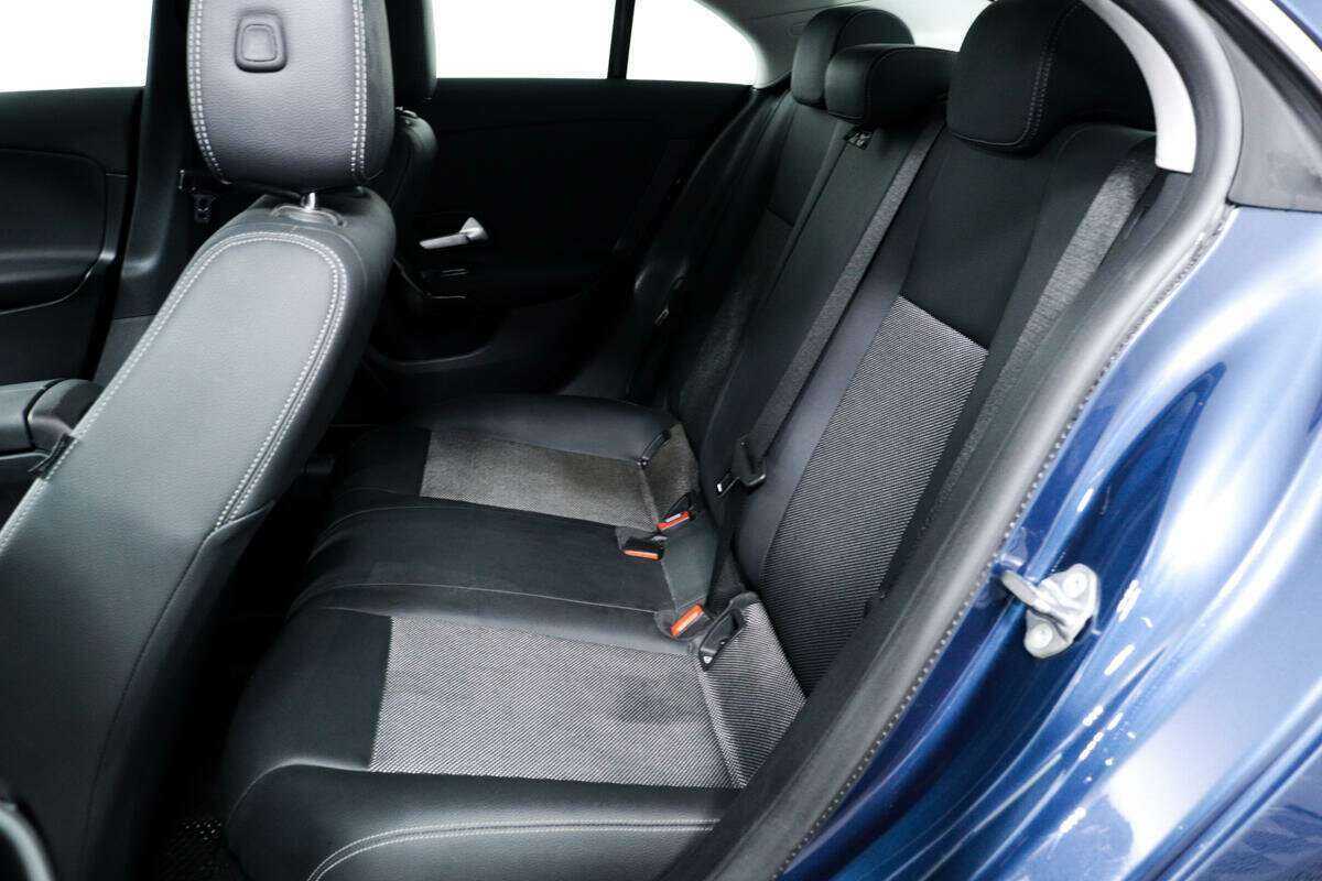 Mercedes-Benz CLA 200, 2020 Фото №12