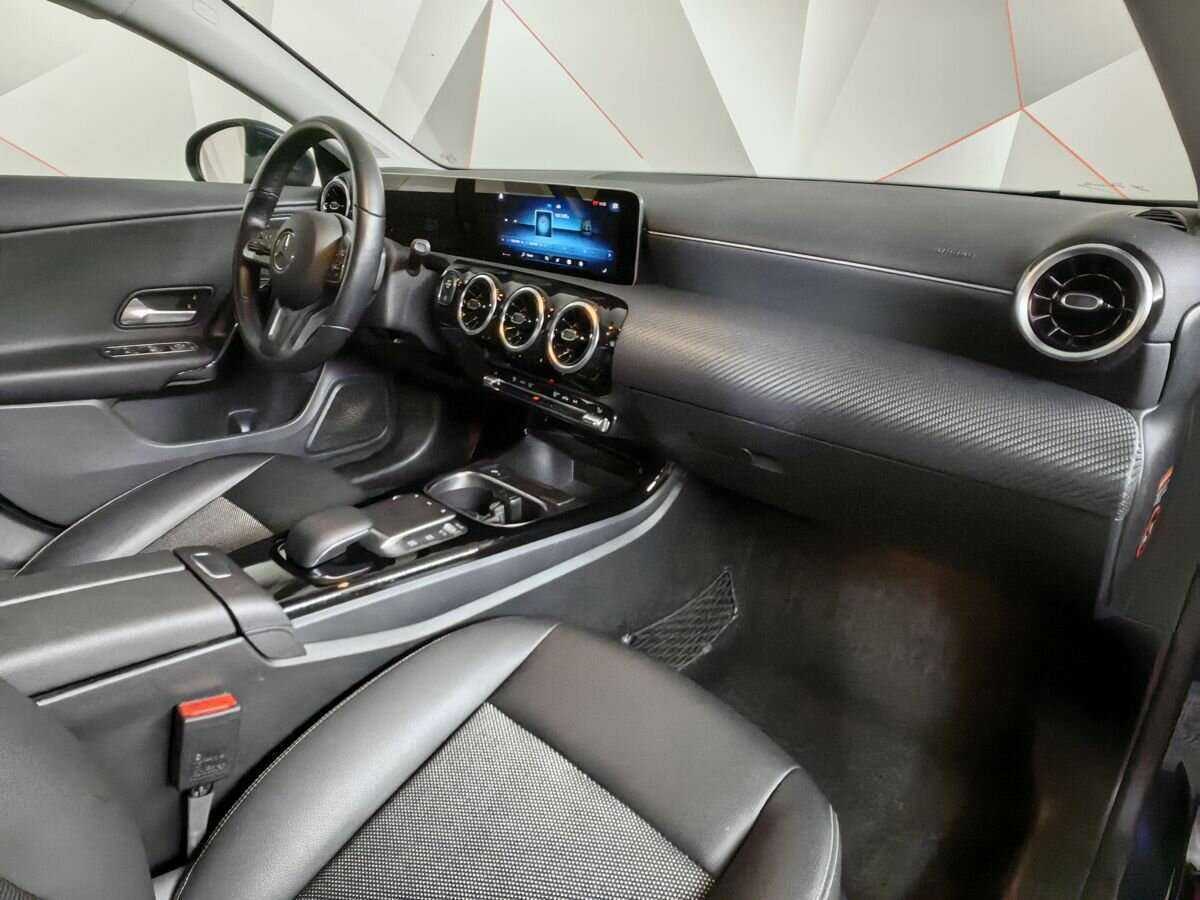 Mercedes-Benz CLA 200, 2020 Фото №11