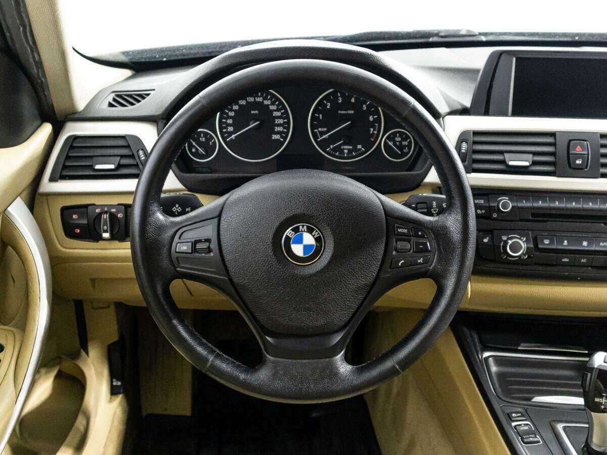 BMW 3 серии 320i, 2014 Фото №17