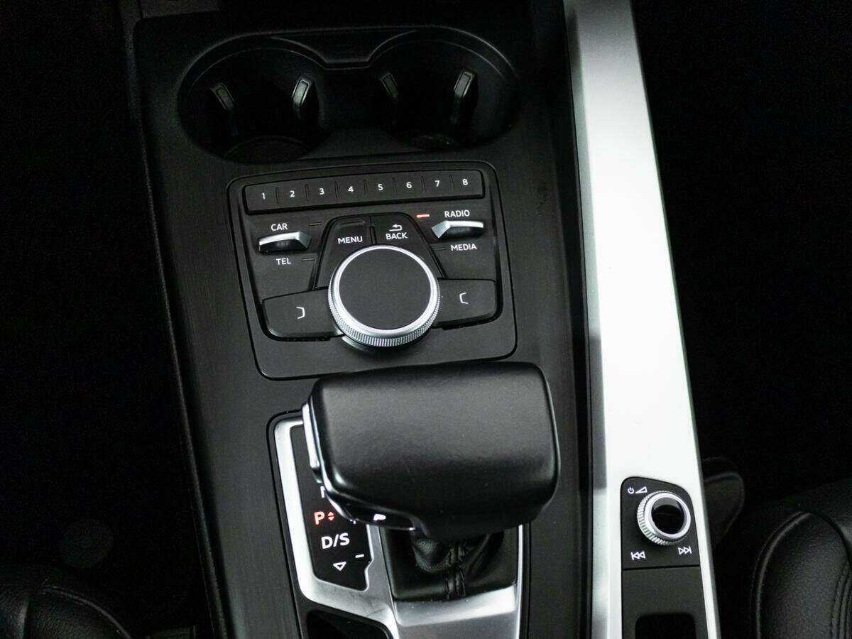 Audi A4, 2018 Фото №20