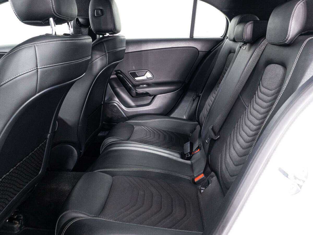 Mercedes-Benz A-Класс 200, 2018 Фото №10