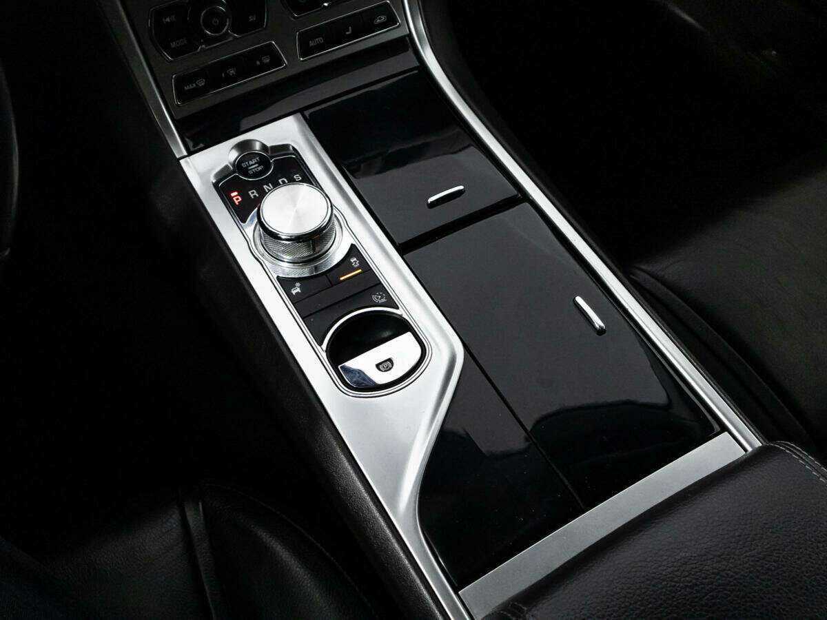 Jaguar XF, 2013 Фото №16