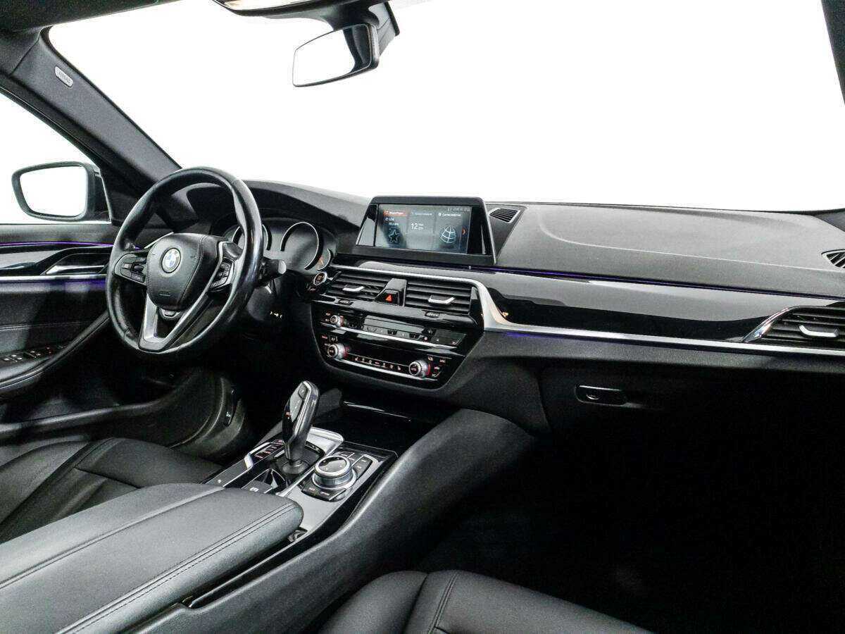 BMW 5 серии 520d, 2017 Фото №9