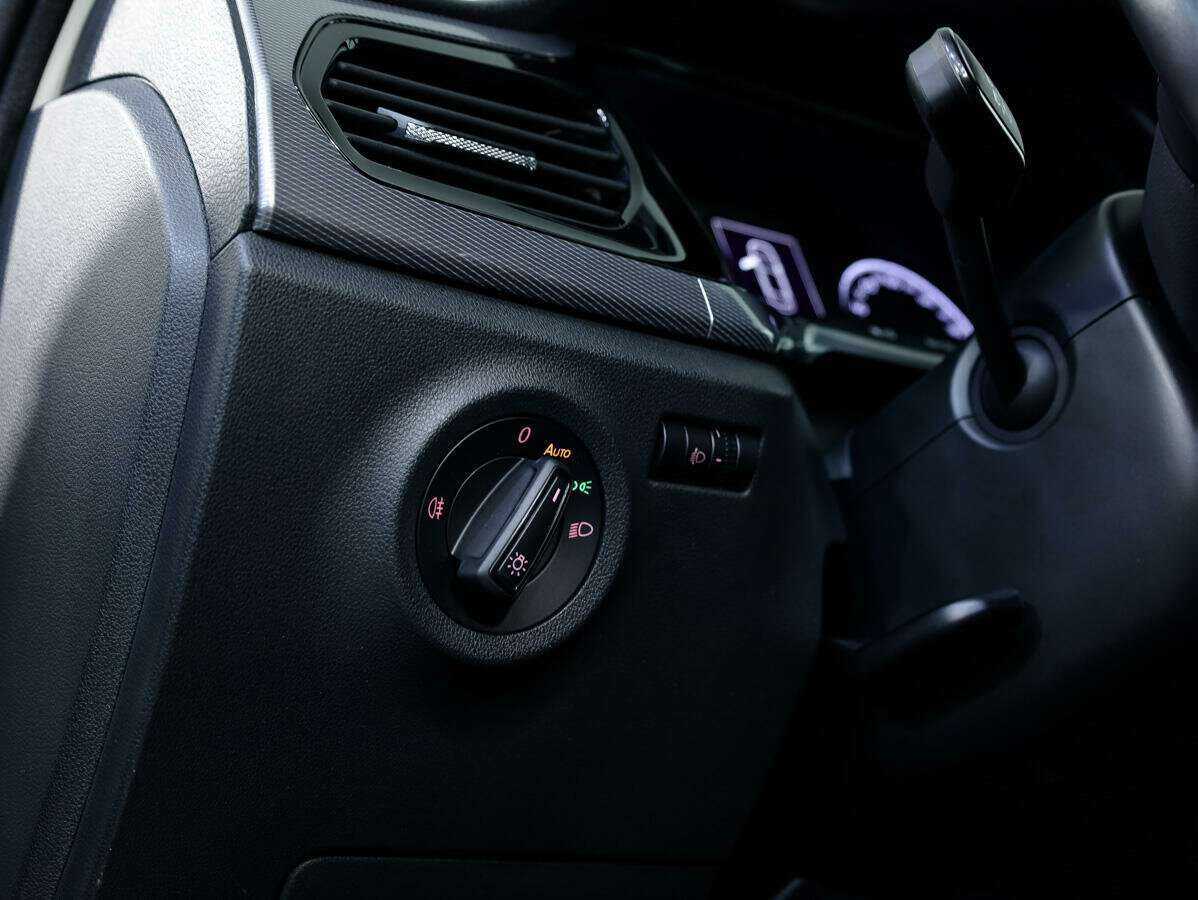 Volkswagen Polo, 2020 Фото №18