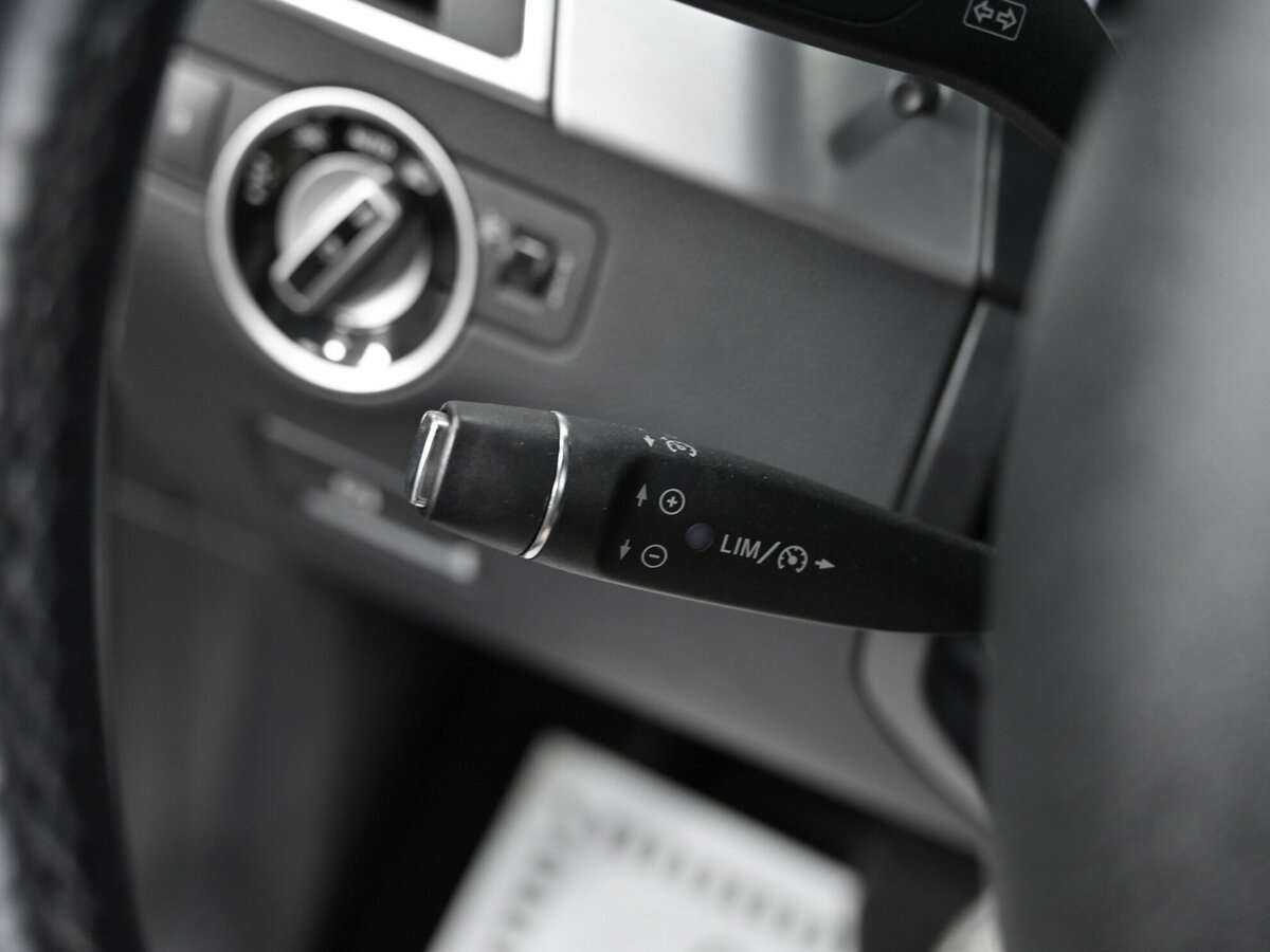 Mercedes-Benz M-Класс 350 CDI, 2012 Фото №6