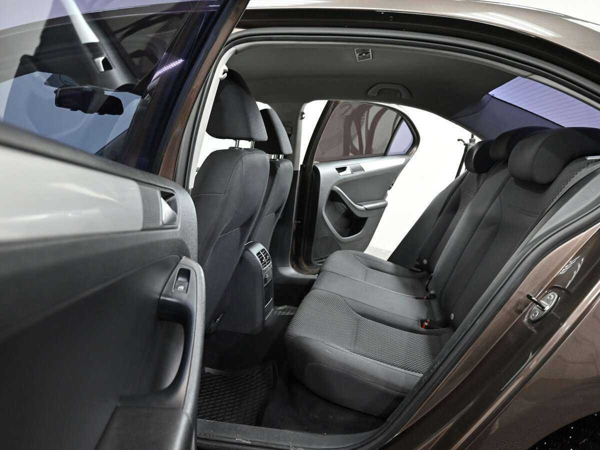 Volkswagen Jetta, 2013 Фото №11