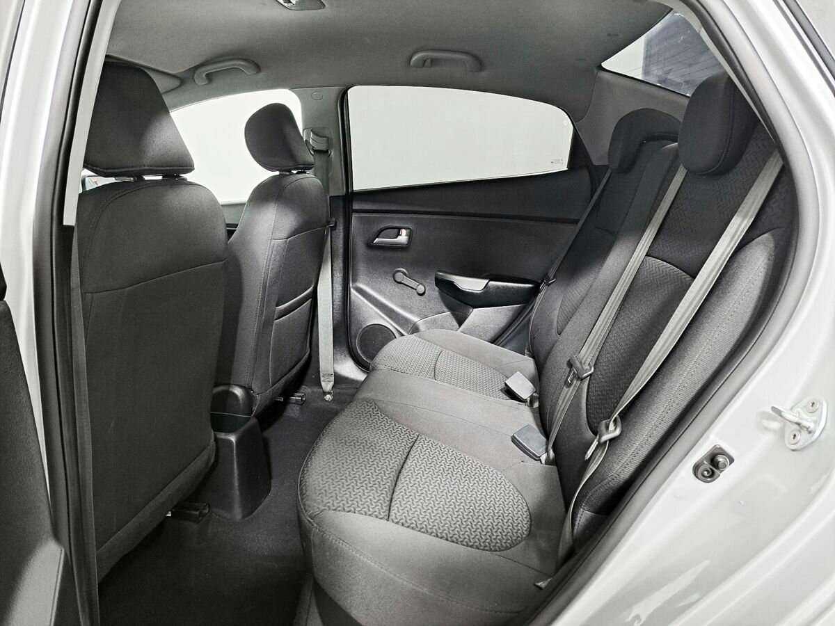 Kia Rio, 2017 Фото №8