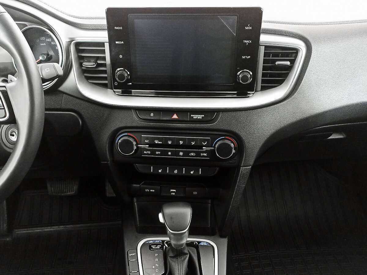 Kia Ceed, 2022 Фото №13