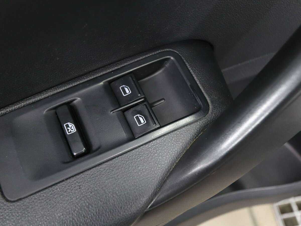 Volkswagen Polo, 2017 Фото №18